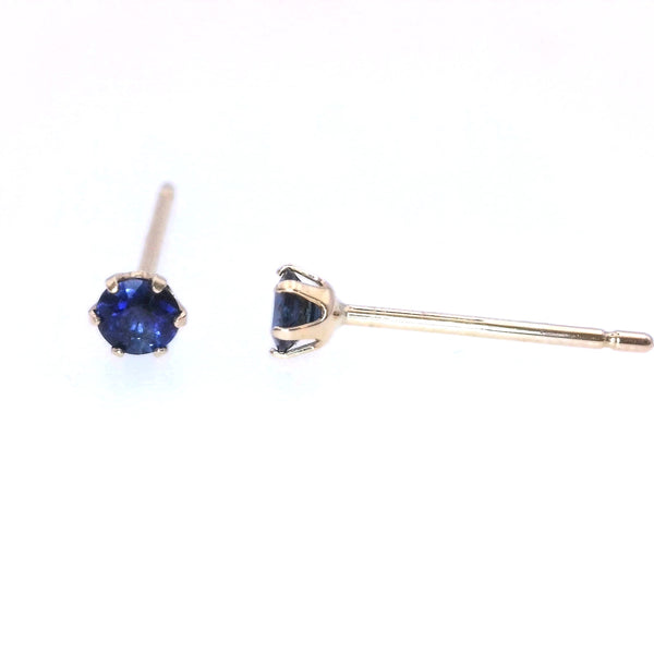 Sapphire stud 3mm | Gold Earrings | Marquisse Jewelry